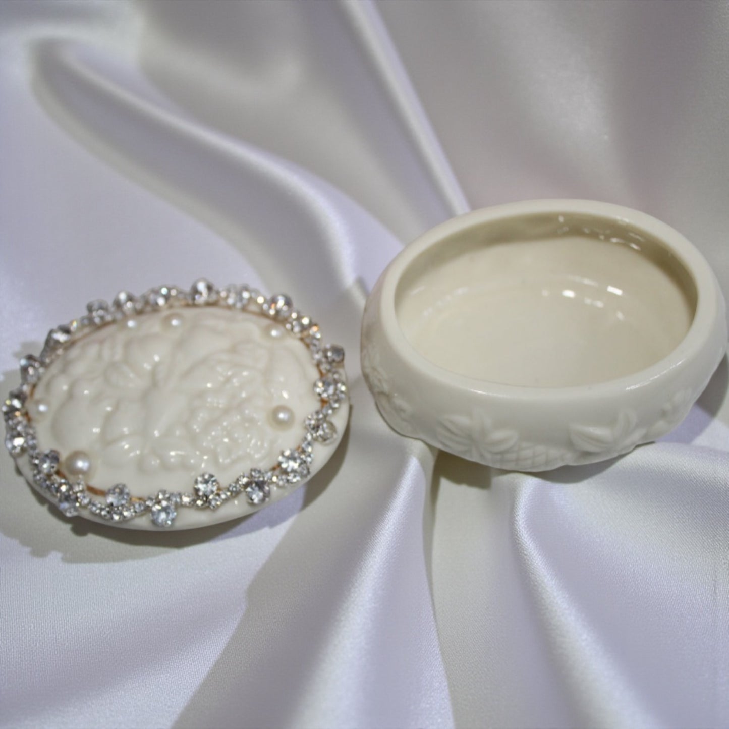 Lenox Iridescent Pearl Trinket Dish Vintage Keepsake Box
