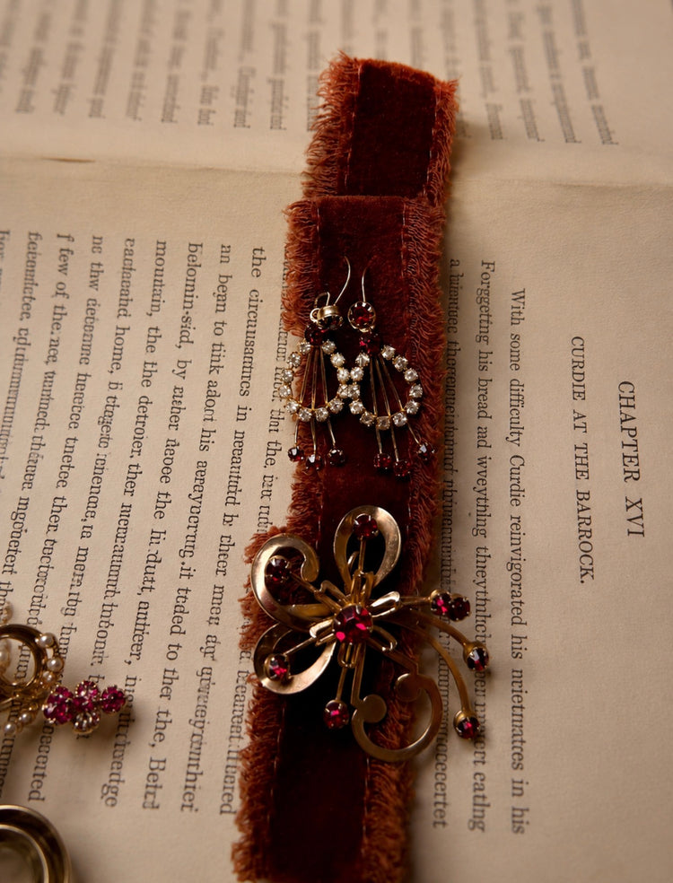 Vintage Brooch Sets