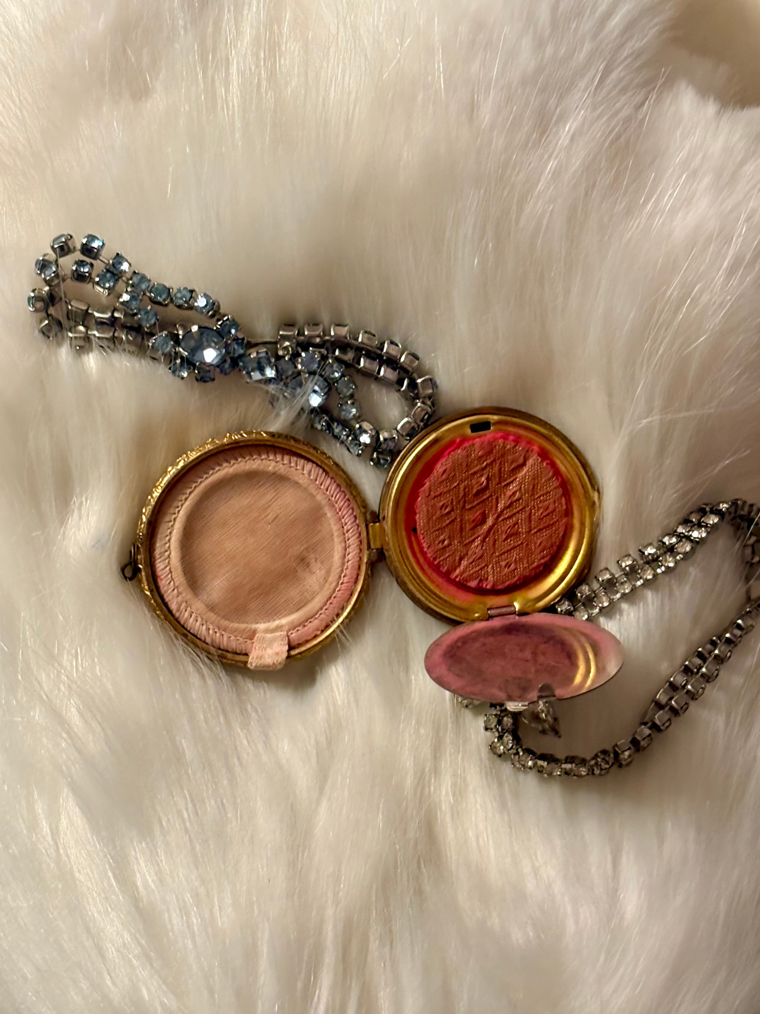 Late 1930’s Vintage Guilloché Compact – Mother & Daughter Silhouette