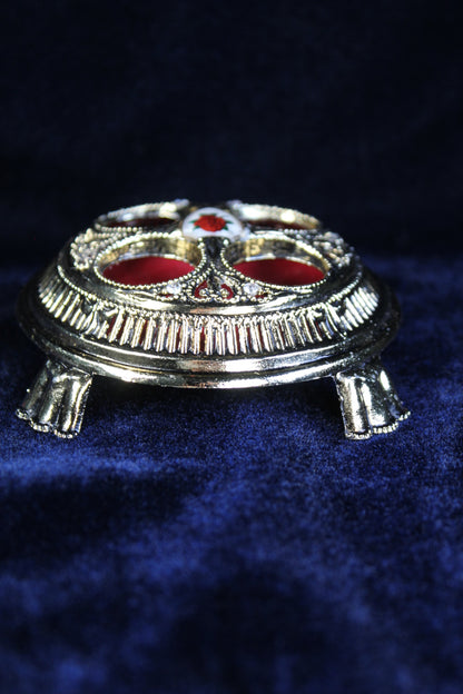Thee Enchanted Rose vintage Hollywood lipstick holder with red velvet interior ￼