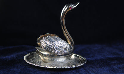 Aurora Swan Vintage Silver-Plated Swan Ring Holder with Gemstone and Golden lining