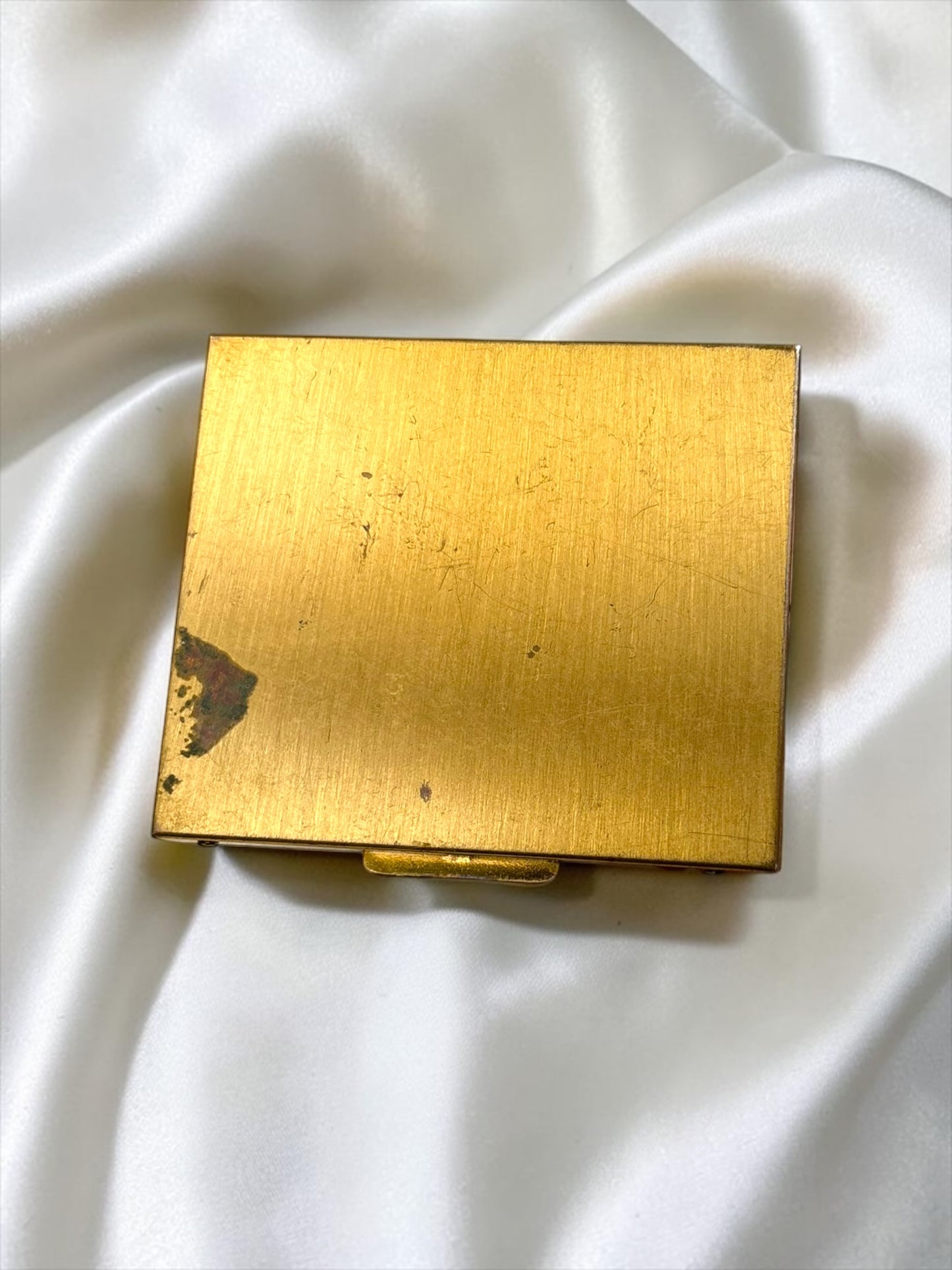 Vintage S.F. Co. Fifth Avenue Gold Tone Compact | 1950s Rhinestone Powder Compact