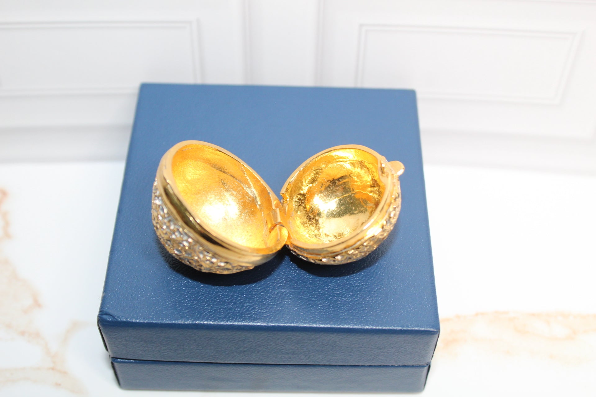 Gilded Lace Dream Vintage Gold Filigree Trinket Box