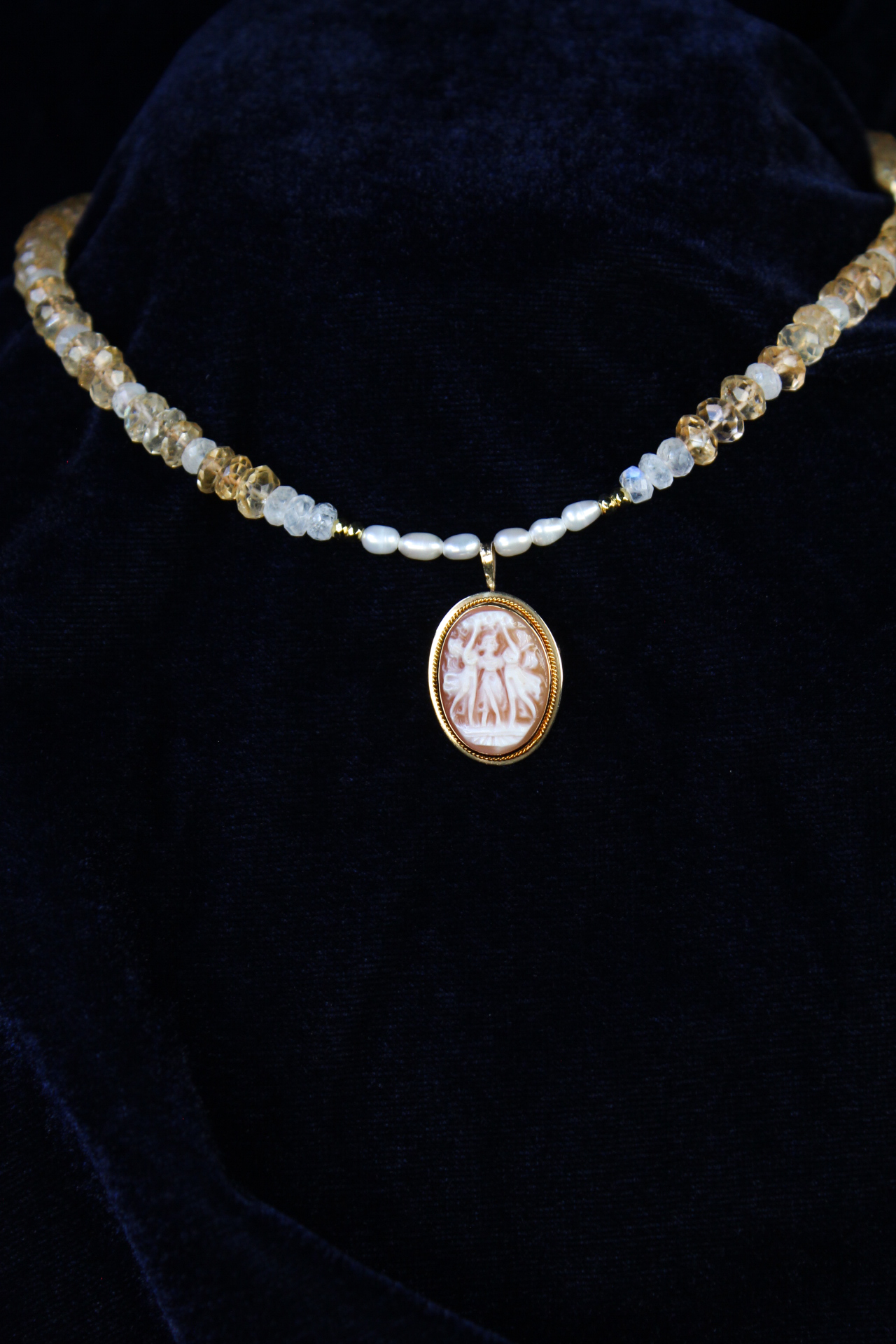18k Handcarved Vintage italian cameo with gemstone and pearl necklace