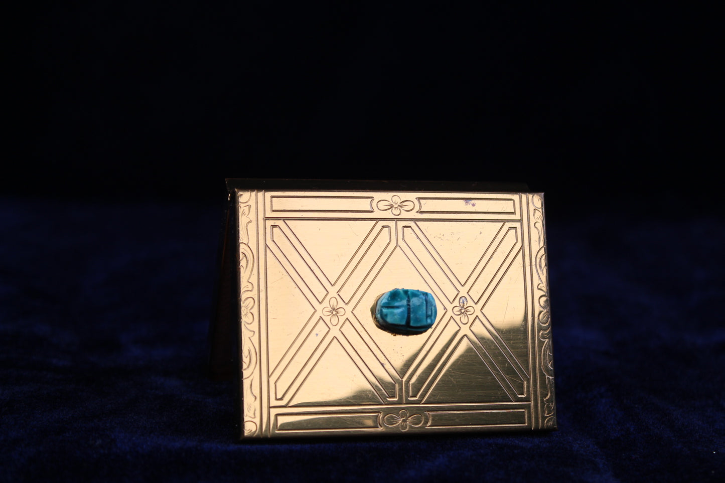 Vintage 1930s Fifth Avenue Powder Compact Scarab – Unused Art Deco Style Vanity Compact