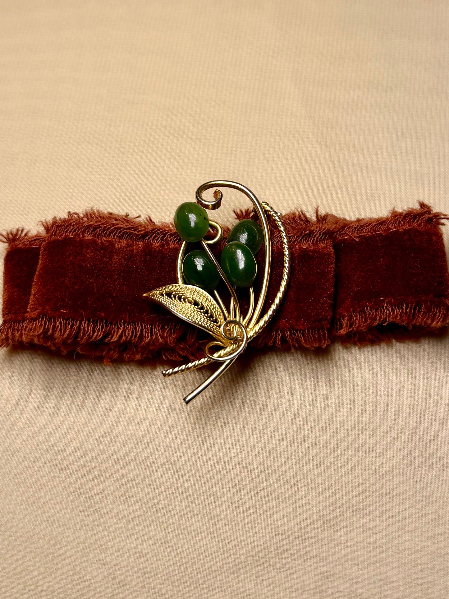 1940’s green Lily’s Brooch Gold Tone Filigree brooch