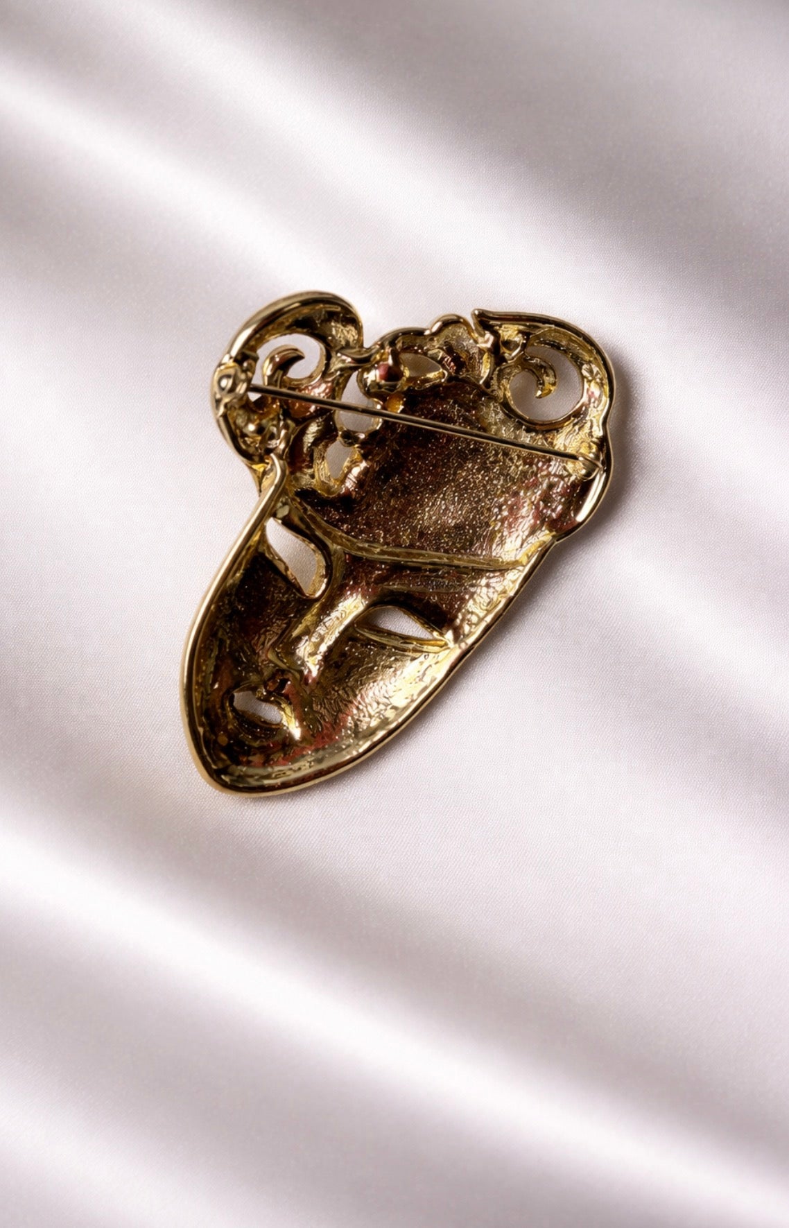 Muse Vintage Face Brooch
