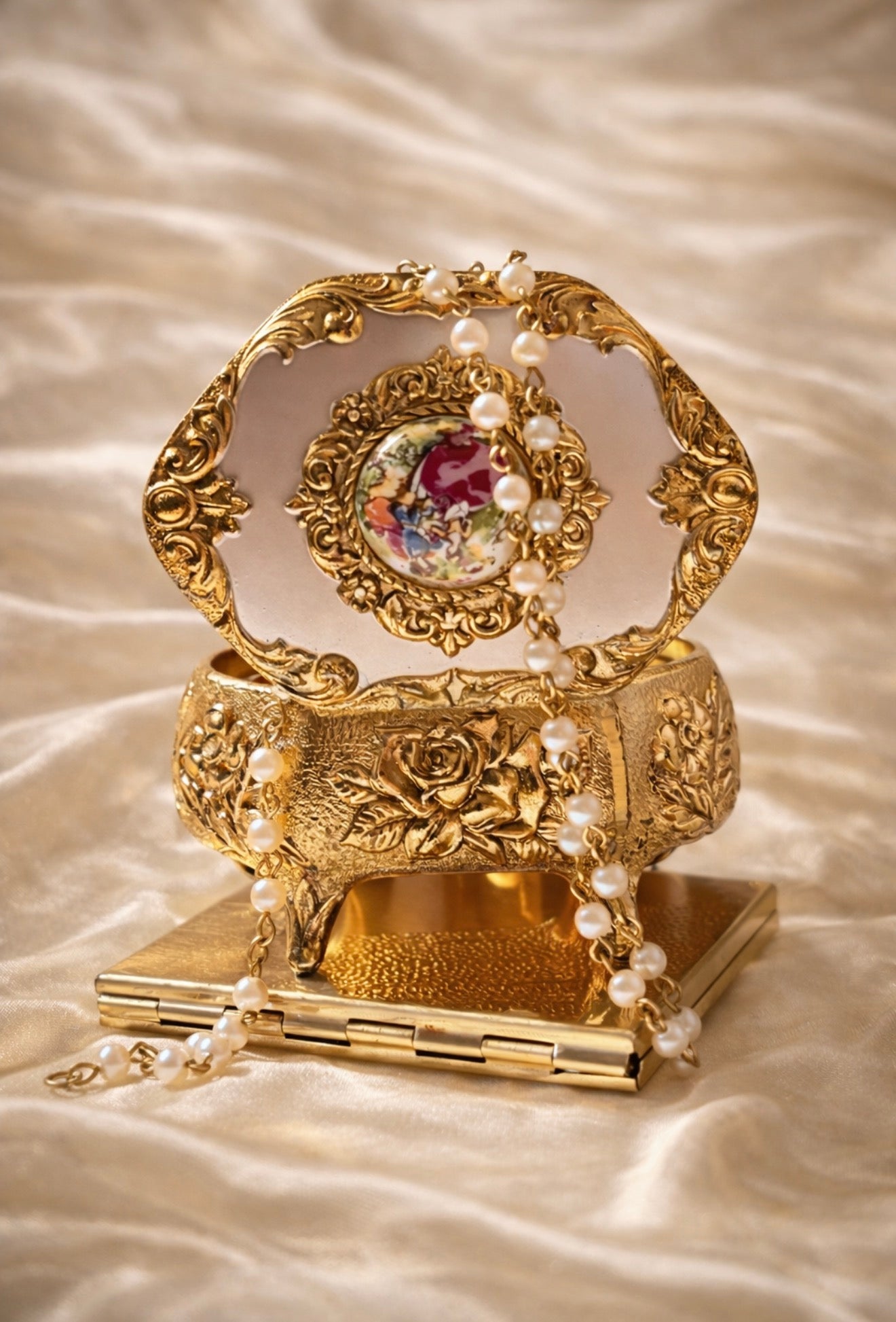 Vintage Trinket Box Gold Tone/ rose Metal Embossed Porcelain English Couple Center