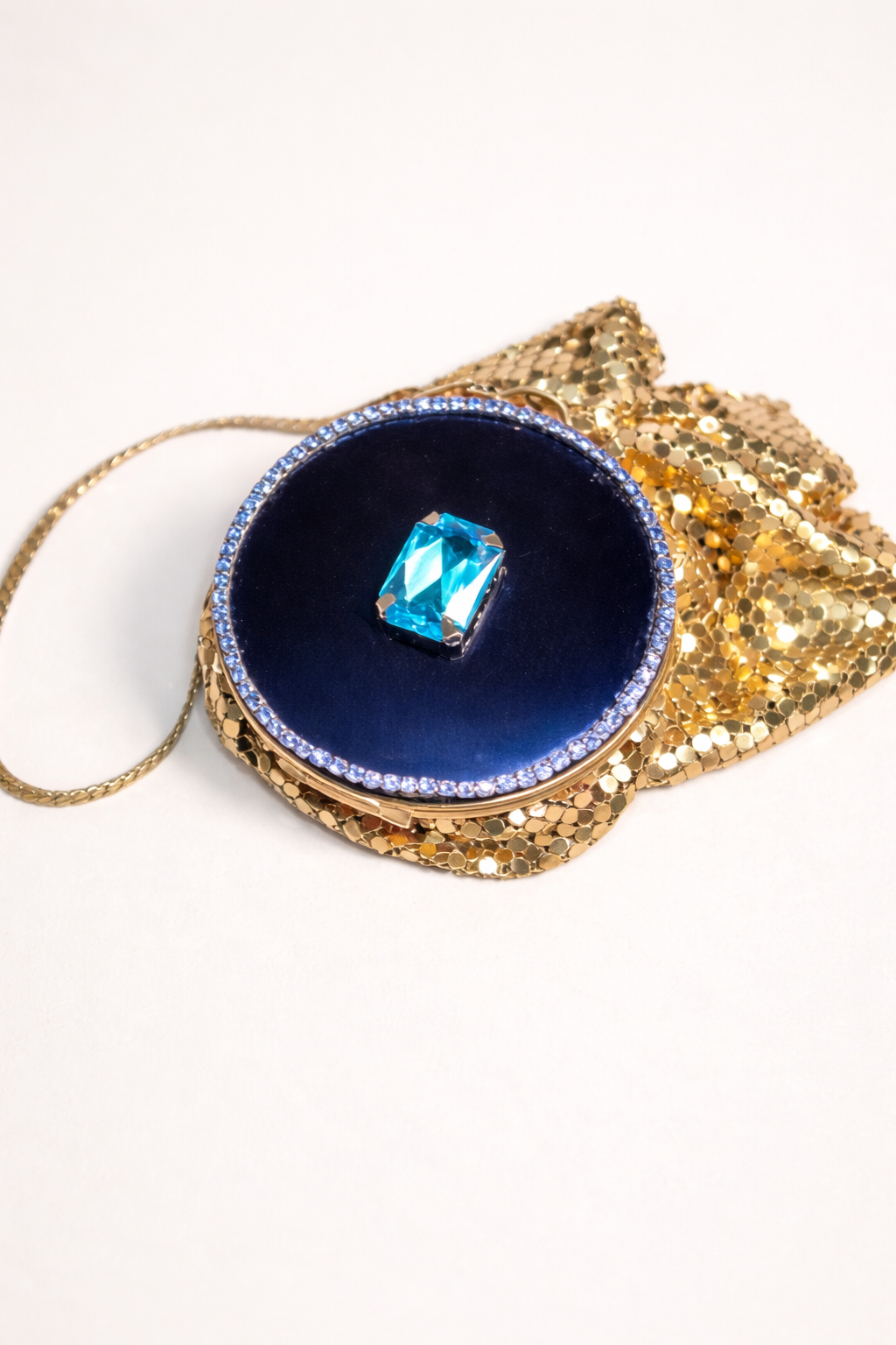 Blue Dreams– Vintage Purse Compact