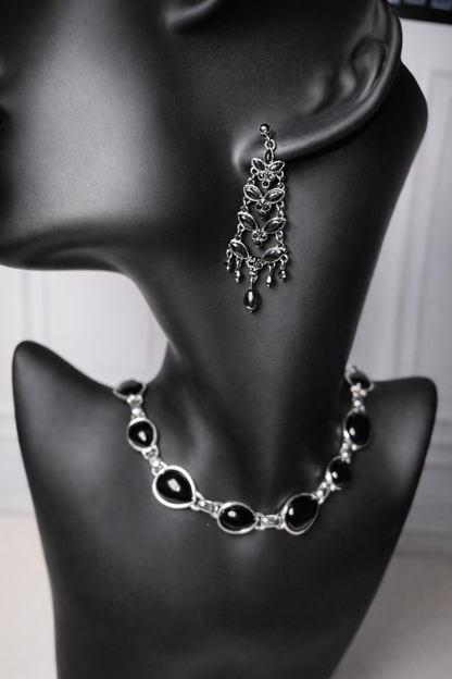 Sultry eye catching vintage jeweled Earrings