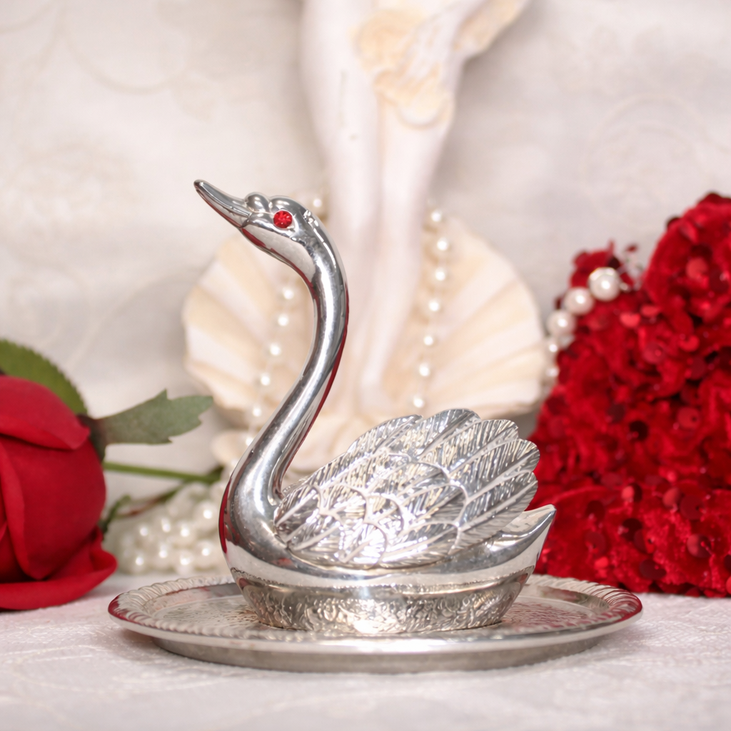 Aurora Vintage Silver Plated Red Stone Swan Ring/Jewelry Holder