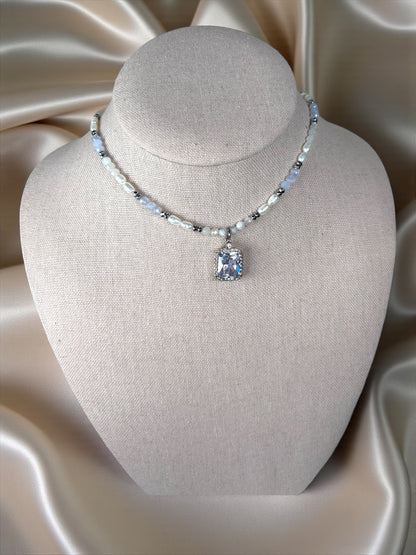 Aurora choker