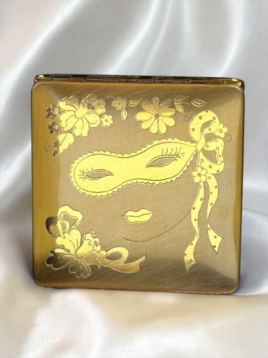 1940s Gold Tone Vanity Compact – Engraved Mask Motif, Vintage Powder Case