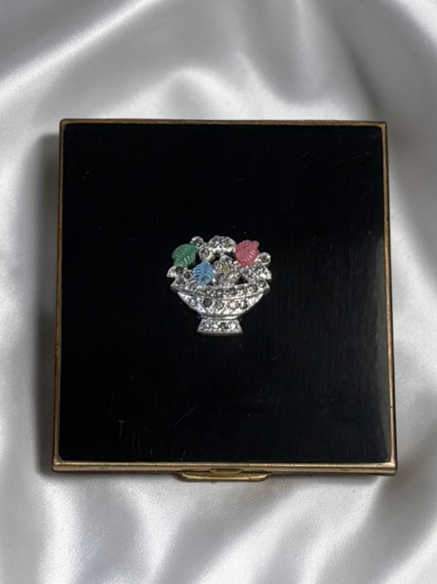 Vintage 1940s Black Enamel Compact with Floral Basket Motif – Original Rouge & Lip Product