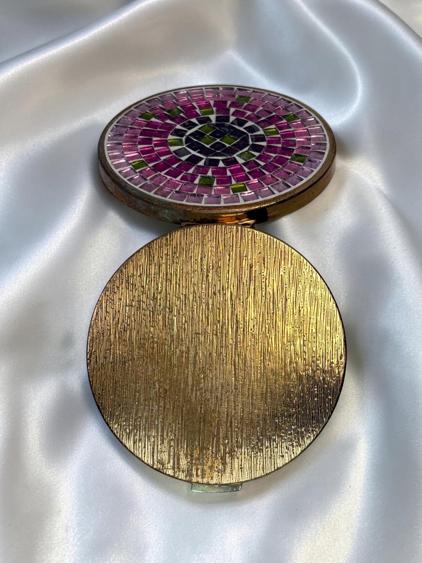 1940s Mosaic Glass Vanity Compact – Pink & Green Tile Design, Vintage Powder Compact