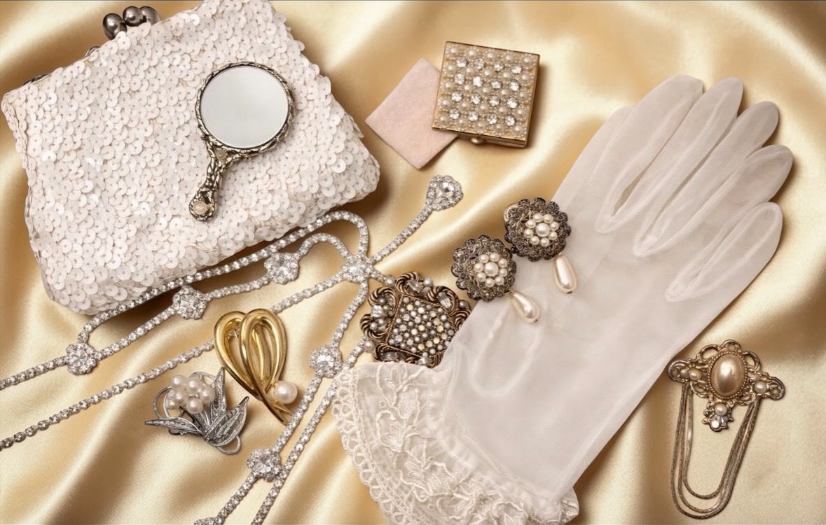 Vanity jewelry holders