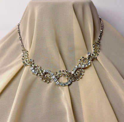 1940s Blue feathered Radiance Necklace
